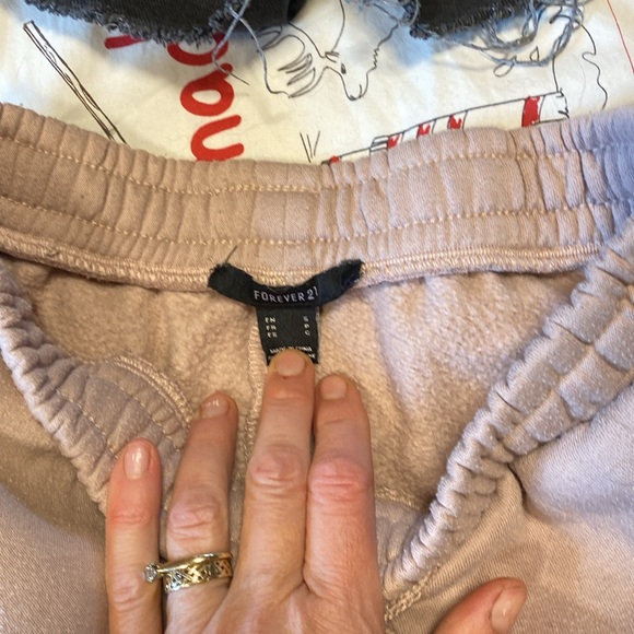 Assorted short shorts - Picture 11 of 13